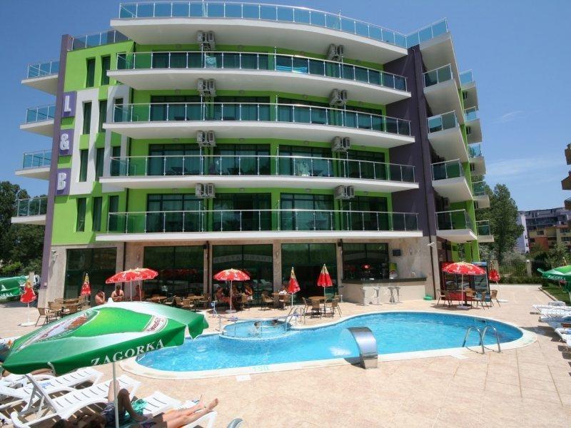 Hotel L&B- Free Parking Солнечный берег Экстерьер фото